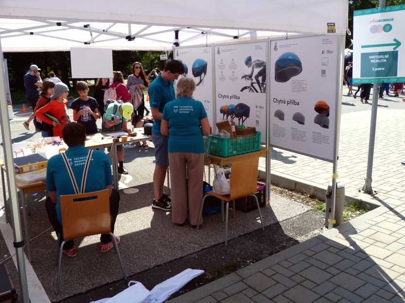 září 2019 - Art & Science - Průmyslový desig - Aktivní prezentace studijní specializace
