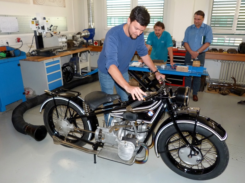květen 2022 - Restaurátorská dílna - Představení nového motocyklu BMW R62 z roku 1929